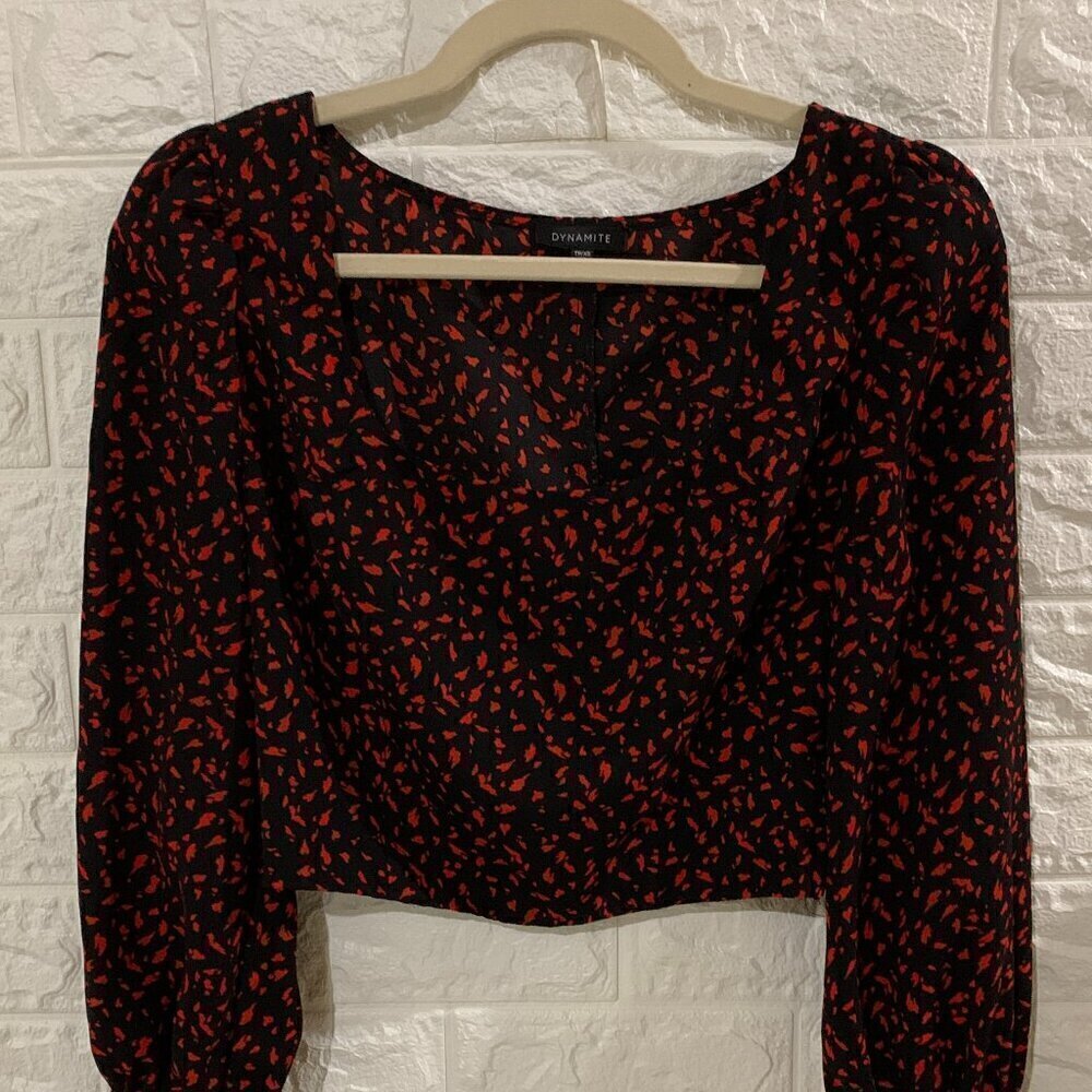 DYNAMITE BLACK RED TOP BLOUSE | LONG PUFF SLEEVE | SLIGHTLY CROPPED  | PATTERNED